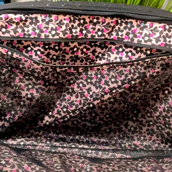 Vera Bradley Weekender NWT - Picture 6 of 11